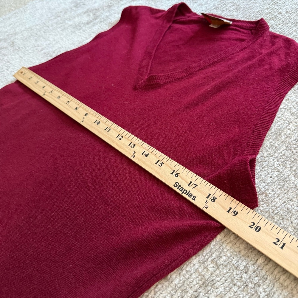 Parkhurst Pure Lambswool Burgundy V-Neck Sweater Vest Size M Made in Canada‎ - Picture 6 of 7